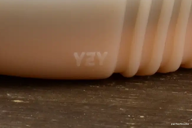 Boost Brown adidas Light Yeezy BY2456 750 0608